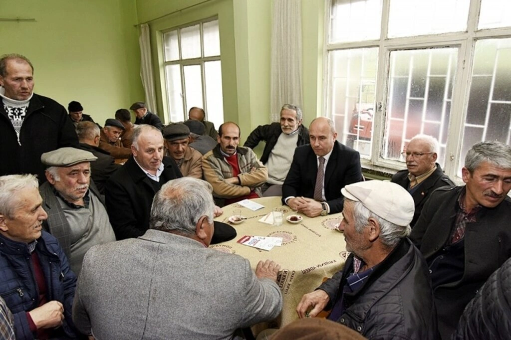 Başkan Hasan Togar EVET için dur durak bilmeden çalışıyor