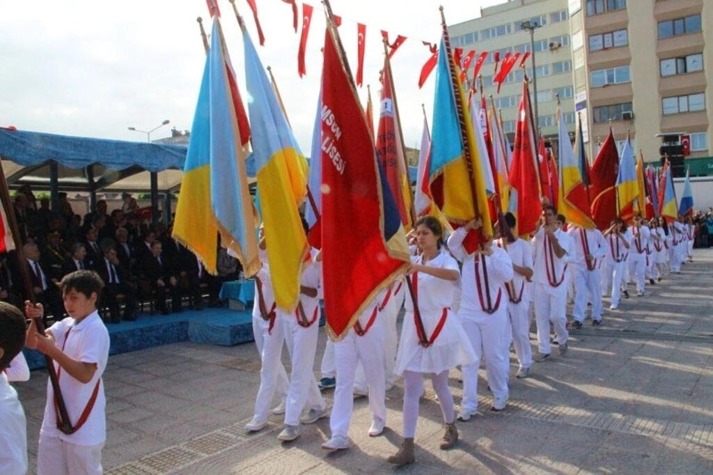 Samsun Cumhuriyet Meydanı'nda 29 Ekim Cumhuriyet Bayramı kutlama töreni fotoğrafları