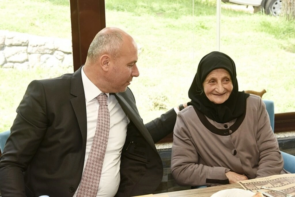 Başkan Togar ile Kaymakam Öztürk şehit aileleri ile bir araya geldi