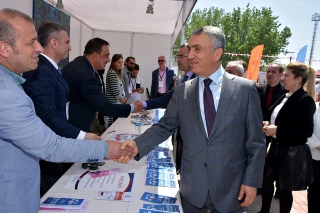 OMÜ’nün 12. Üniversite Tanıtım Günleri Şenlik Havasında Geçti