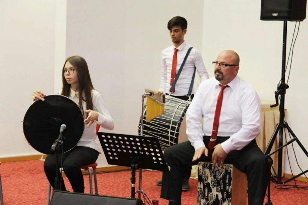 İlkadım THM Çocuk Korosu Büyüledi