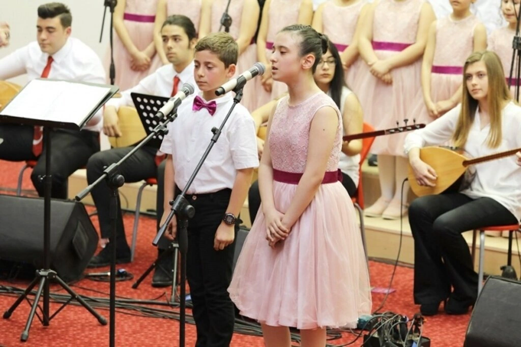 İlkadım THM Çocuk Korosu Büyüledi