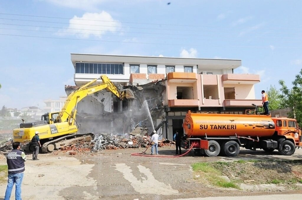 Büyükşehir çalışıyor, Samsun Güzelleşiyor