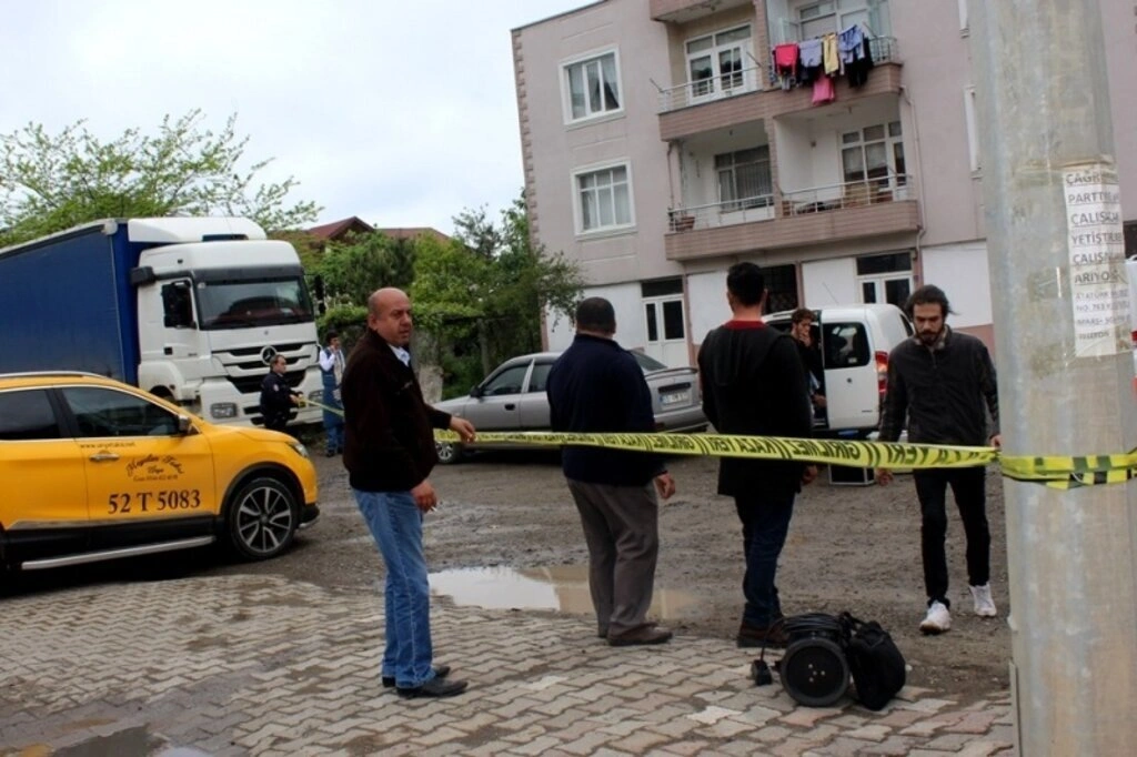 Ünye de otel yangını