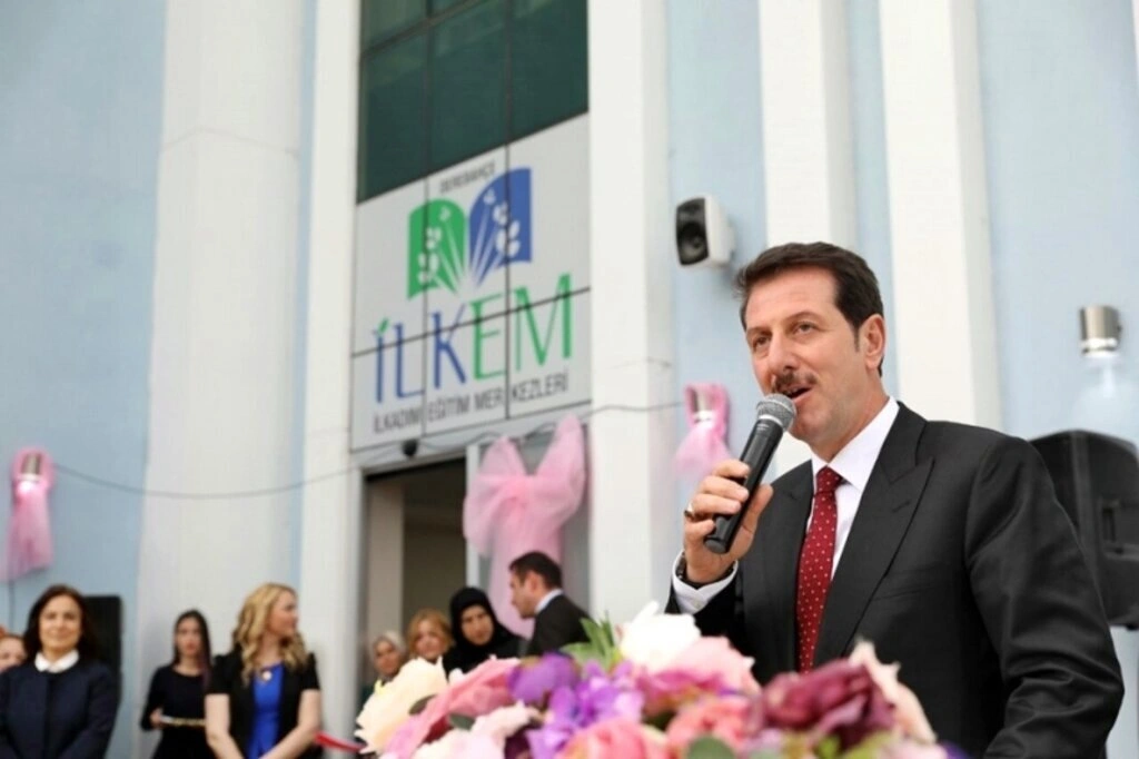 Derebahçe'de Görkemli Sergi Açılışı