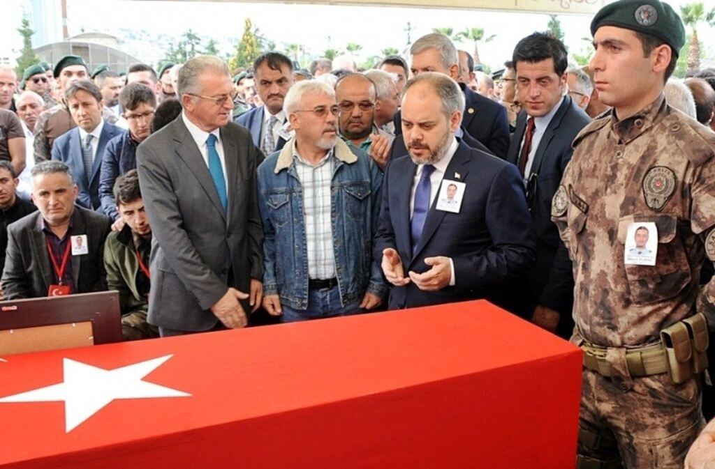 Şehit Mesut Yılmaz son yolculuğuna dualarla uğurlandı