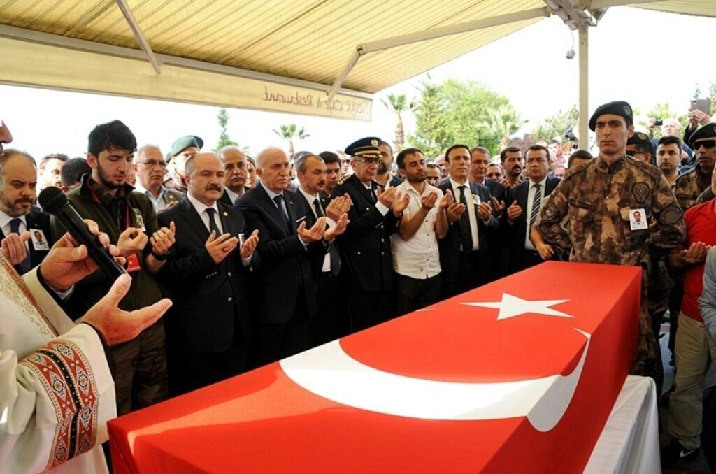 Şehit Mesut Yılmaz son yolculuğuna dualarla uğurlandı
