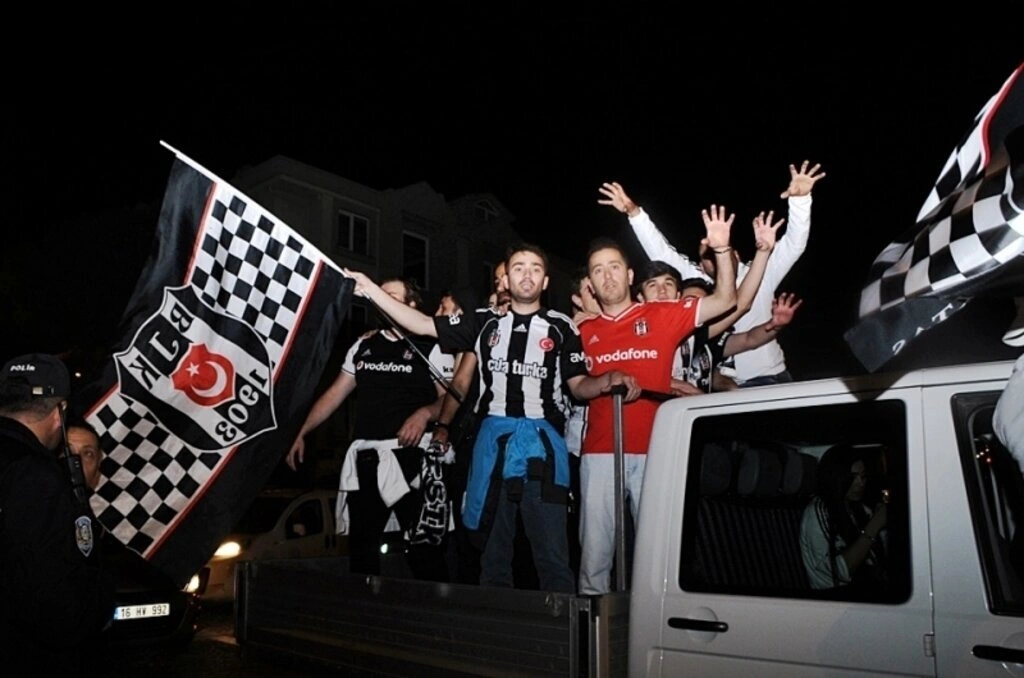 Beşiktaş'ın Şampiyonluğu Samsun'da da kutlandı