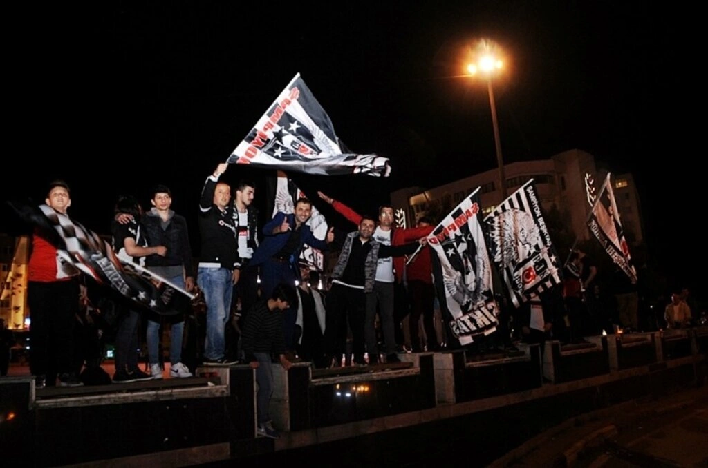 Beşiktaş'ın Şampiyonluğu Samsun'da da kutlandı