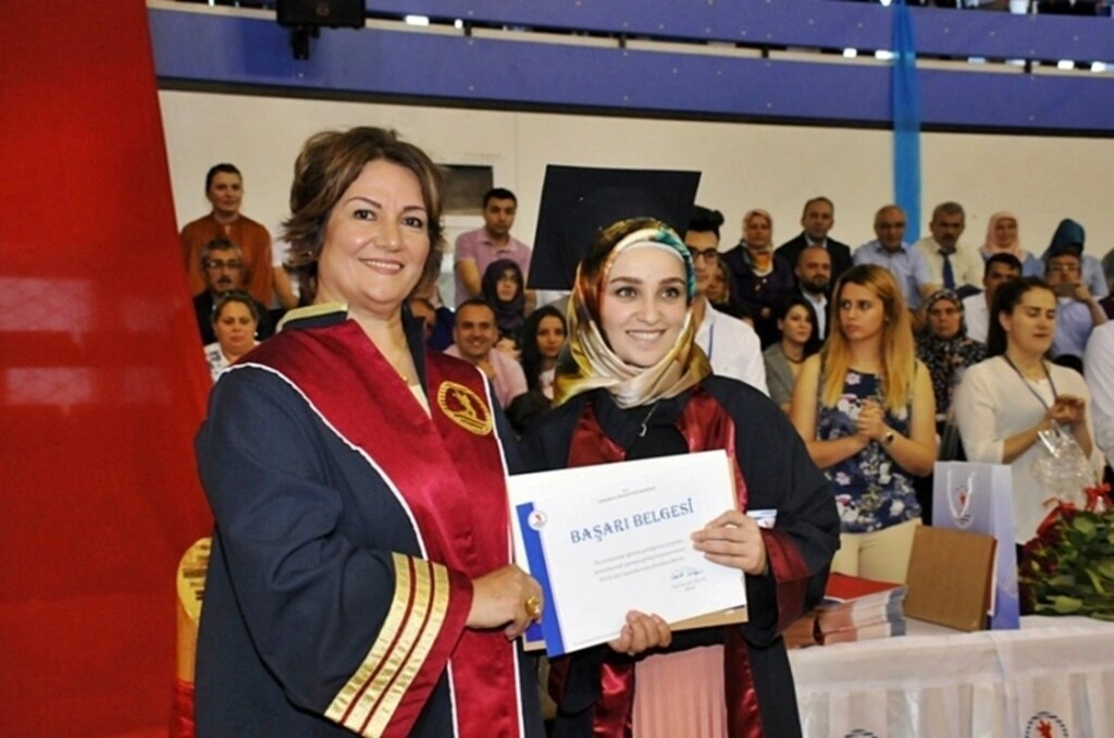 Sağlık Bilimleri Fakültesi mezuniyet töreni