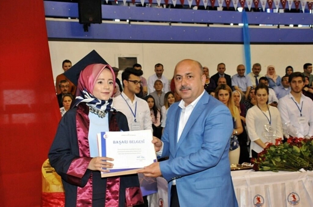 Sağlık Bilimleri Fakültesi mezuniyet töreni