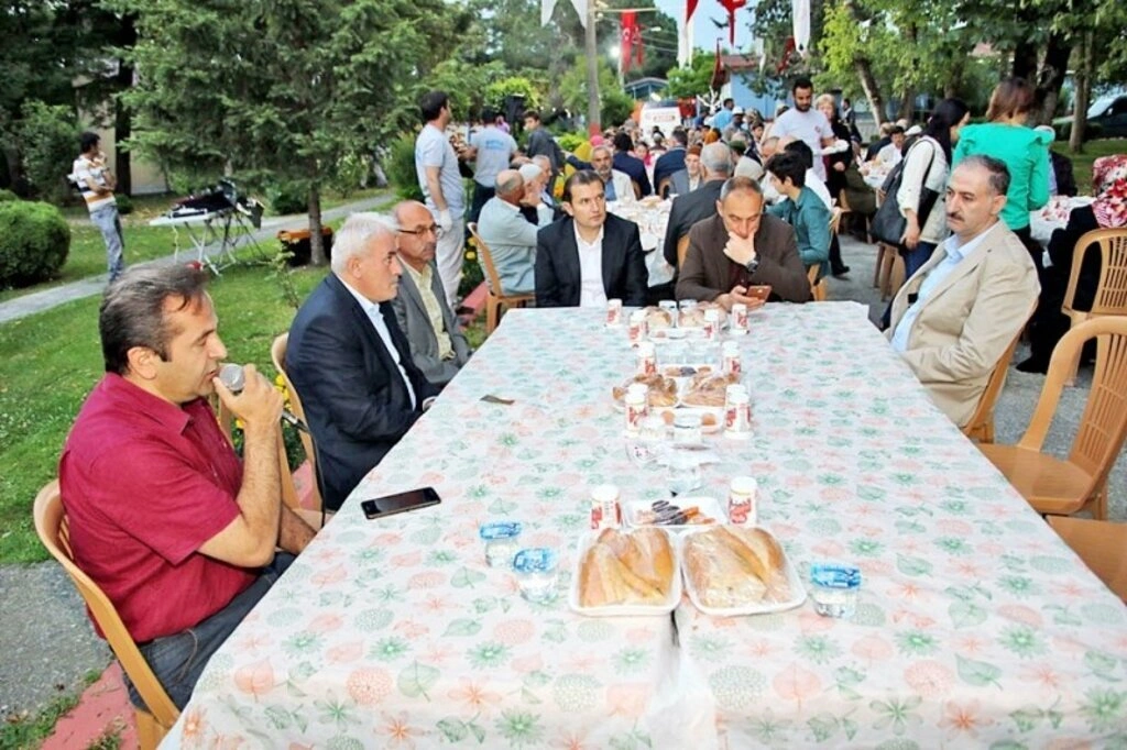 Bafra İlçe Protokolü İftarda Şehit Aileleri ve Gazilerle Buluştu