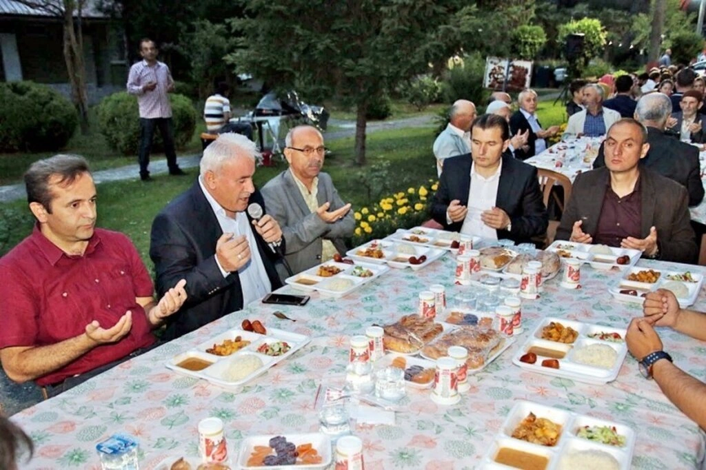 Bafra İlçe Protokolü İftarda Şehit Aileleri ve Gazilerle Buluştu