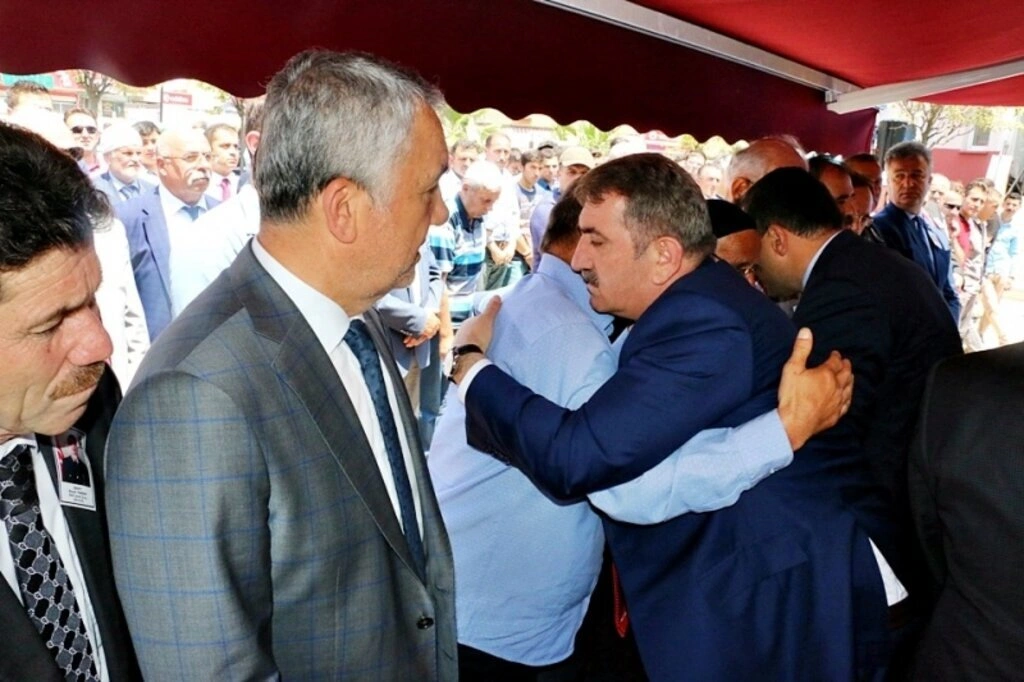 Samsun şehidini son yolculuğuna uğurladı