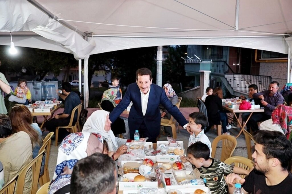 İlkadım ‘da Hizmete Ara Yok