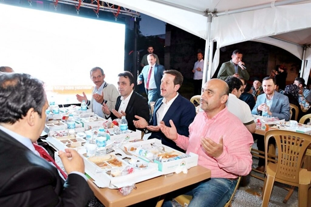 İlkadım ‘da Hizmete Ara Yok