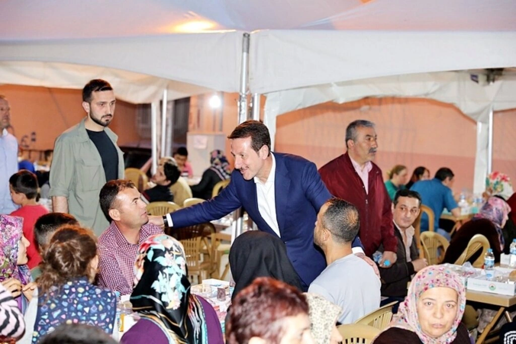 İlkadım ‘da Hizmete Ara Yok