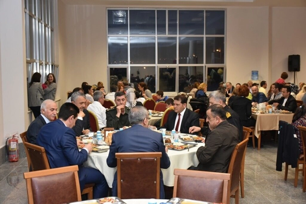 OMÜ Ailesi İftarda Bir Araya Geldi