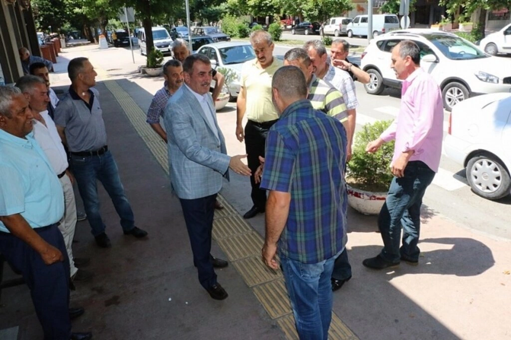 AK Parti Samsun Milletvekili Fuat Köktaş'tan bayramlaşma mesaisi