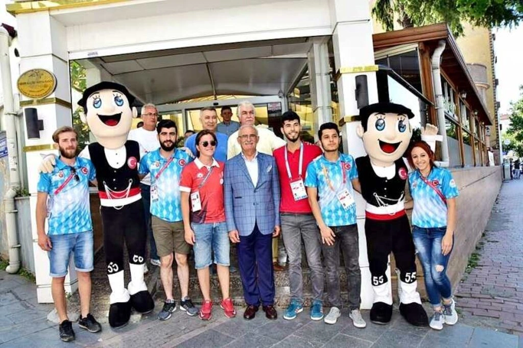 Başkan Yılmaz ve Tok'tan olimpiyatlara davet