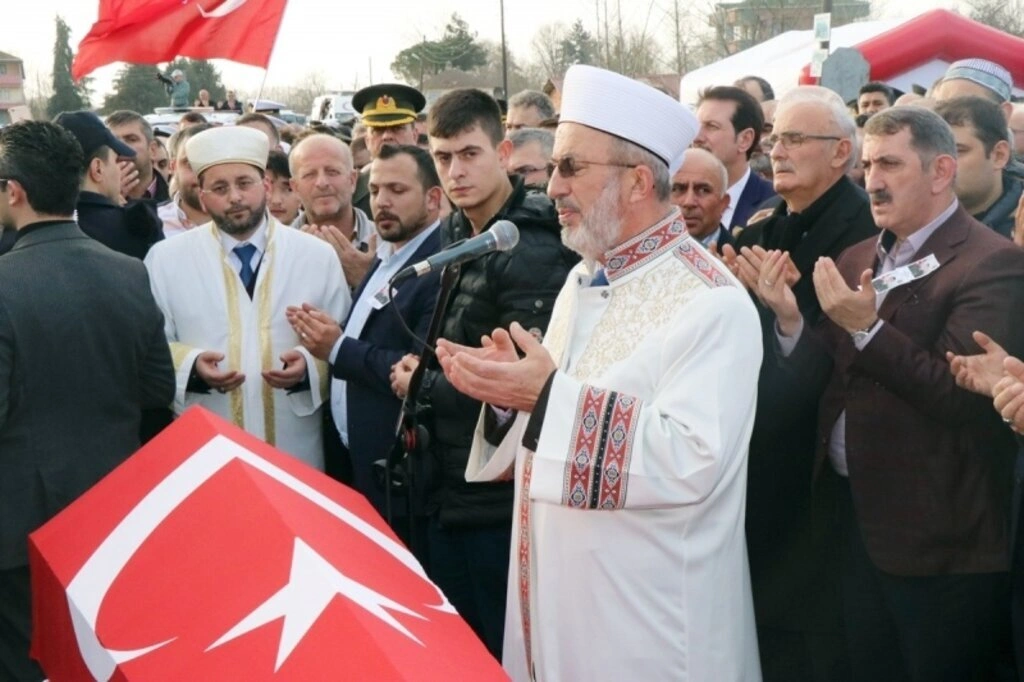 Kahraman Şehitlerimiz Şahin ve Akalın son yolculuklarına dualarla uğurlandı