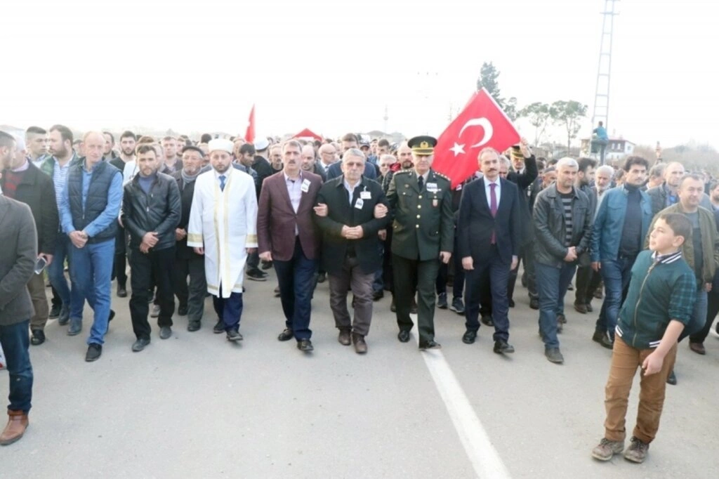 Kahraman Şehitlerimiz Şahin ve Akalın son yolculuklarına dualarla uğurlandı