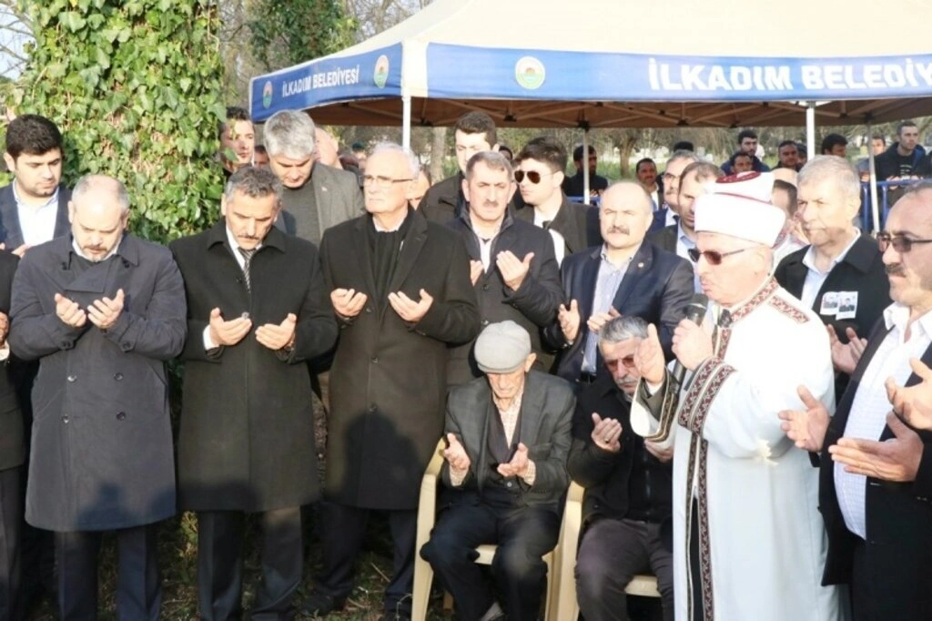 Kahraman Şehitlerimiz Şahin ve Akalın son yolculuklarına dualarla uğurlandı