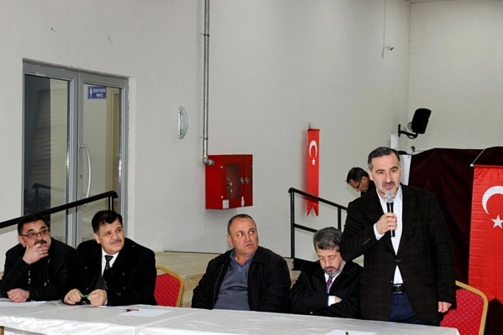 ALAÇAM BELEDİYE BAŞKANI HADİ UYAR MUHTARLAR İLE İSTİŞARE TOPLANTISINDA BİR ARAYA GELDİ