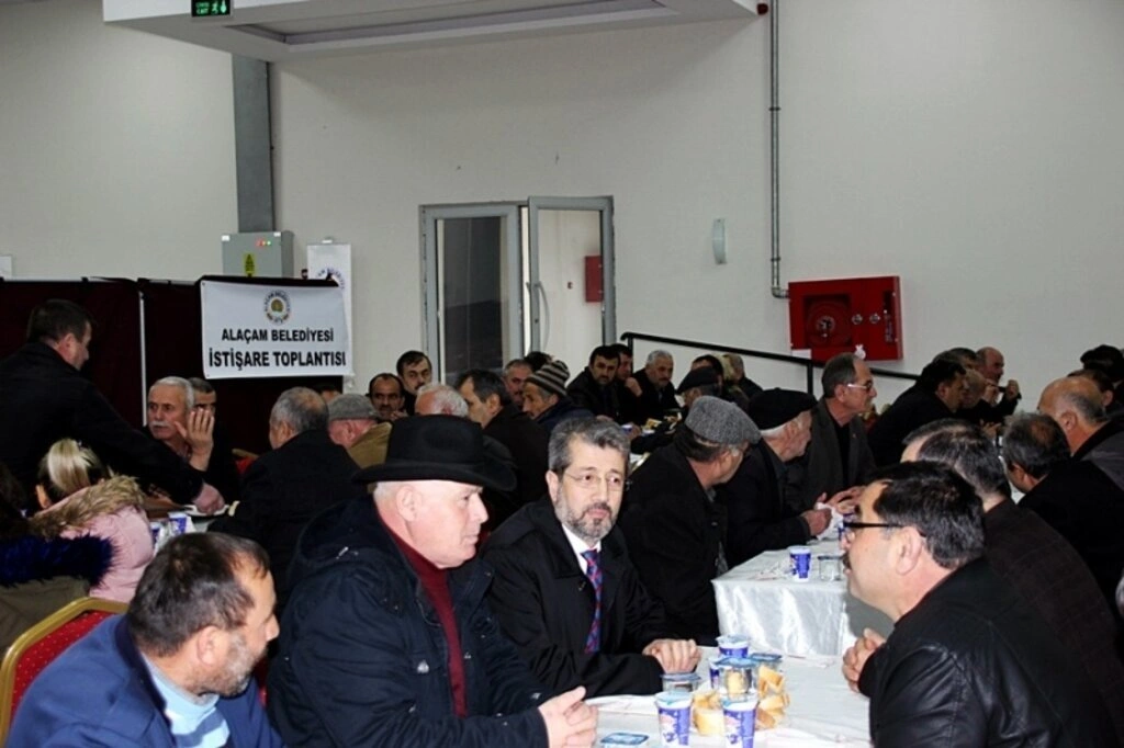 ALAÇAM BELEDİYE BAŞKANI HADİ UYAR MUHTARLAR İLE İSTİŞARE TOPLANTISINDA BİR ARAYA GELDİ