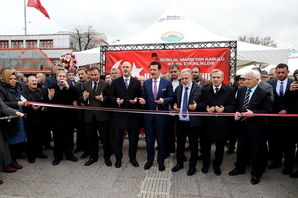 İLKADIM’DA HAKİMİYET-İ MİLLİYE BAYRAK SERGİSi