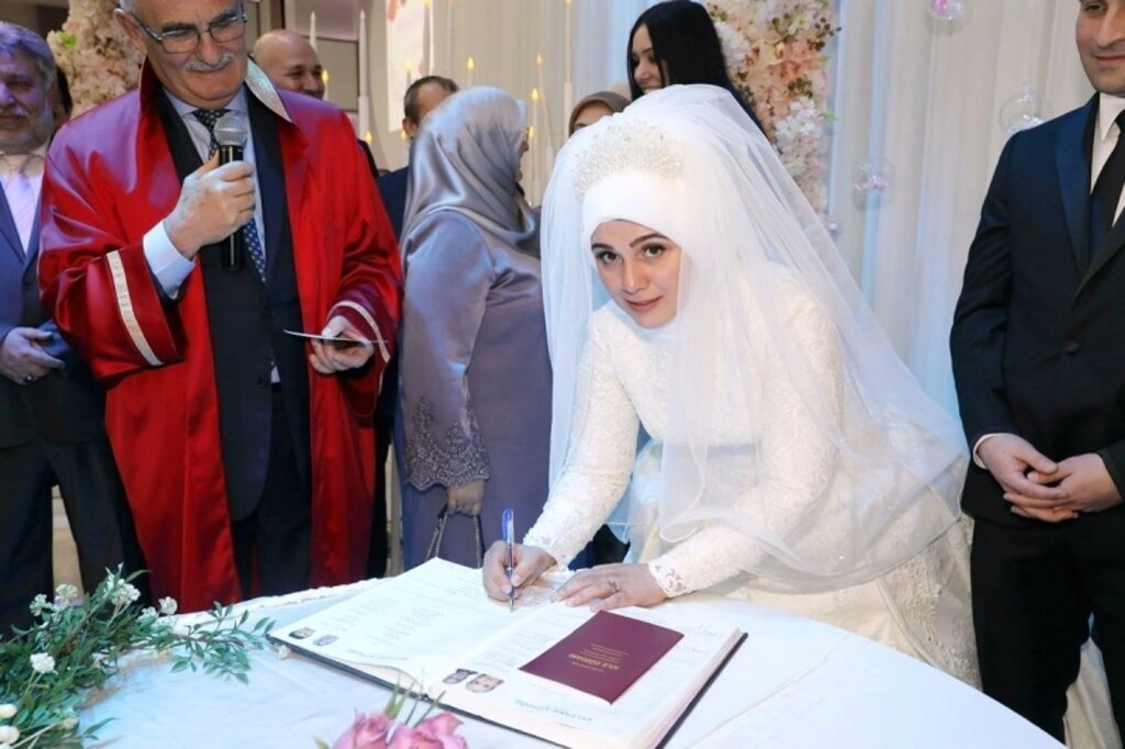 Büşra Tok ve Muhammet Kaya dünyaevine girdi