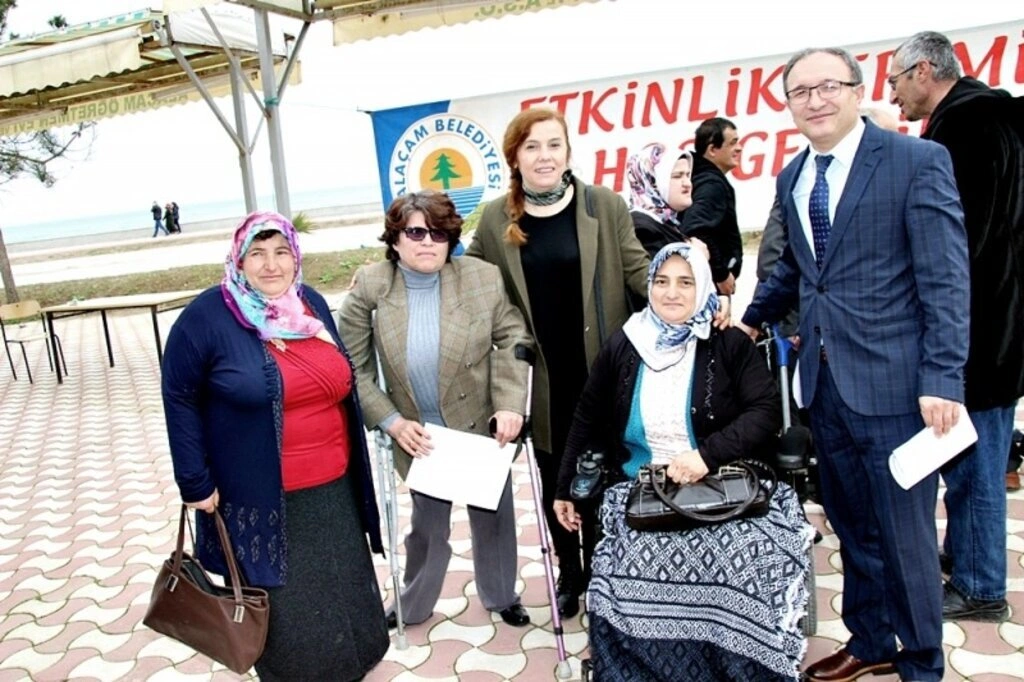 Alaçam'da Engelli ve Hükümlü Girişimcilere Belgeleri Verildi