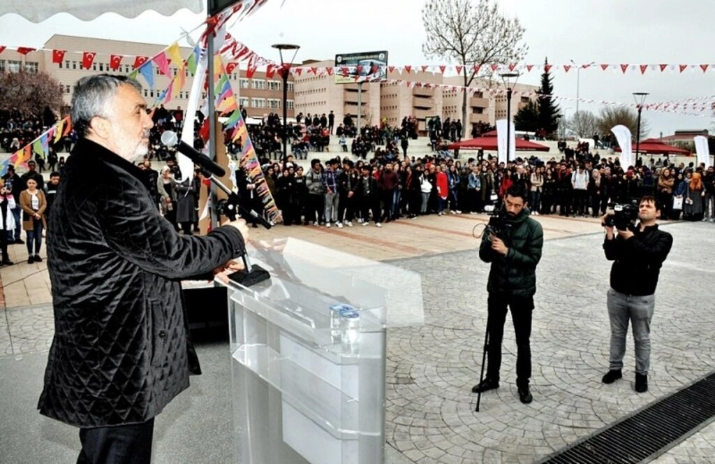 OMÜ Ailesi Nevruz Kutlamasında Coştu