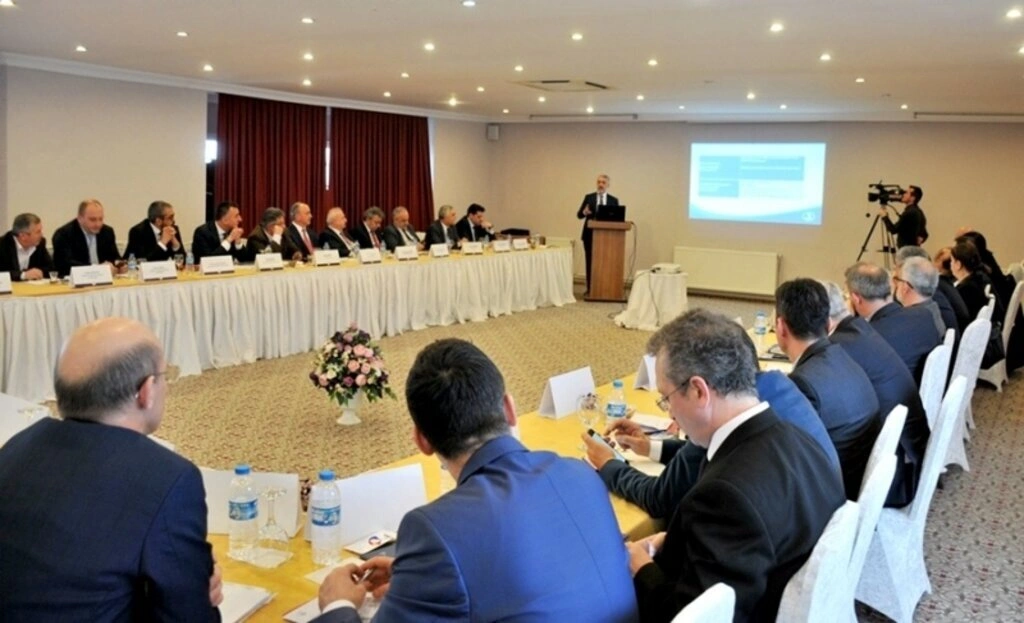Samsun'da üniversite, şehir ve iş dünyası toplandı