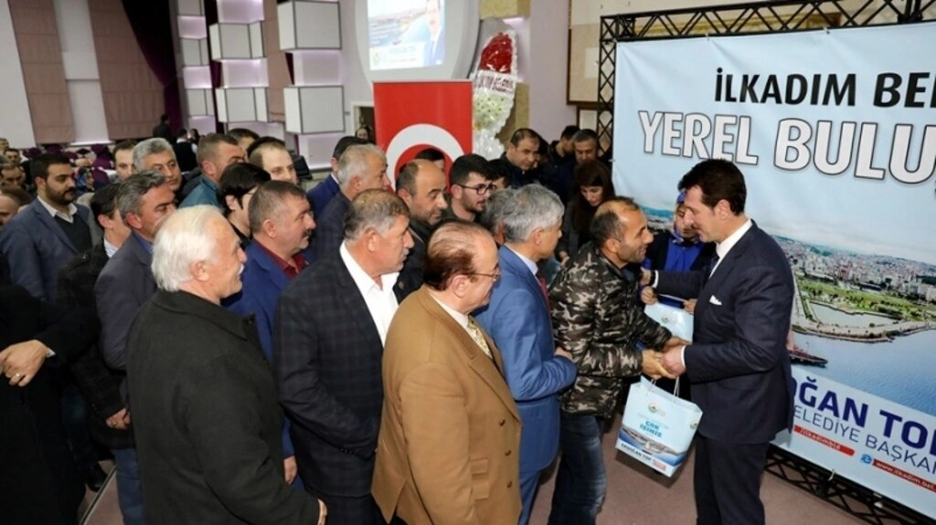 İLKADIM'DA YEREL YÖNETİMLER BULUŞMASI