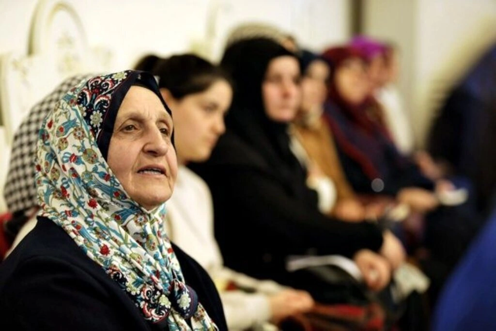 ÖMER TUĞRUL İNANÇER İLKADIMLILAR İLE BULUŞTU