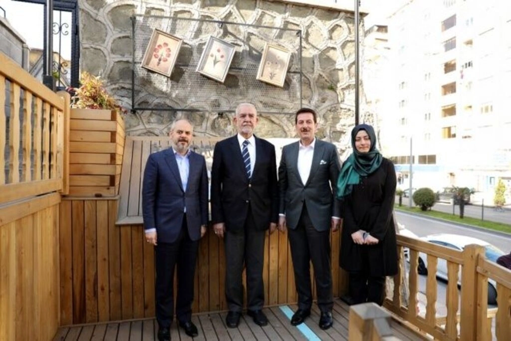 ÖMER TUĞRUL İNANÇER İLKADIMLILAR İLE BULUŞTU