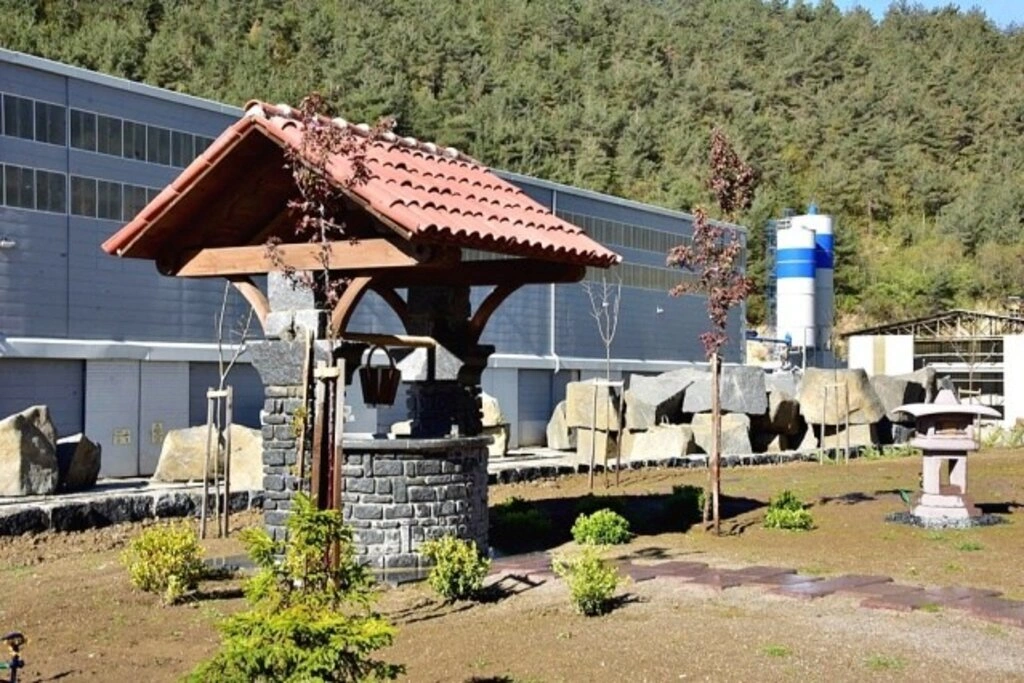 Samsun doğal Taşlarla nakış gibi işleniyor