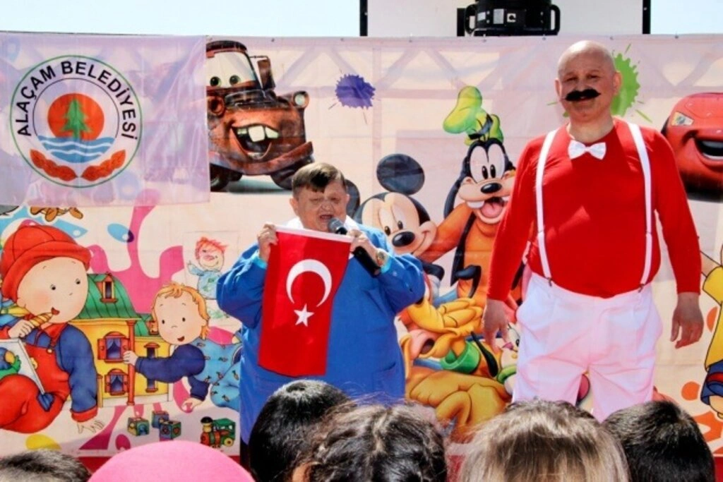 ALAÇAM BELEDİYESİ'NDEN 23 NİSAN ETKİNLİKLERİ