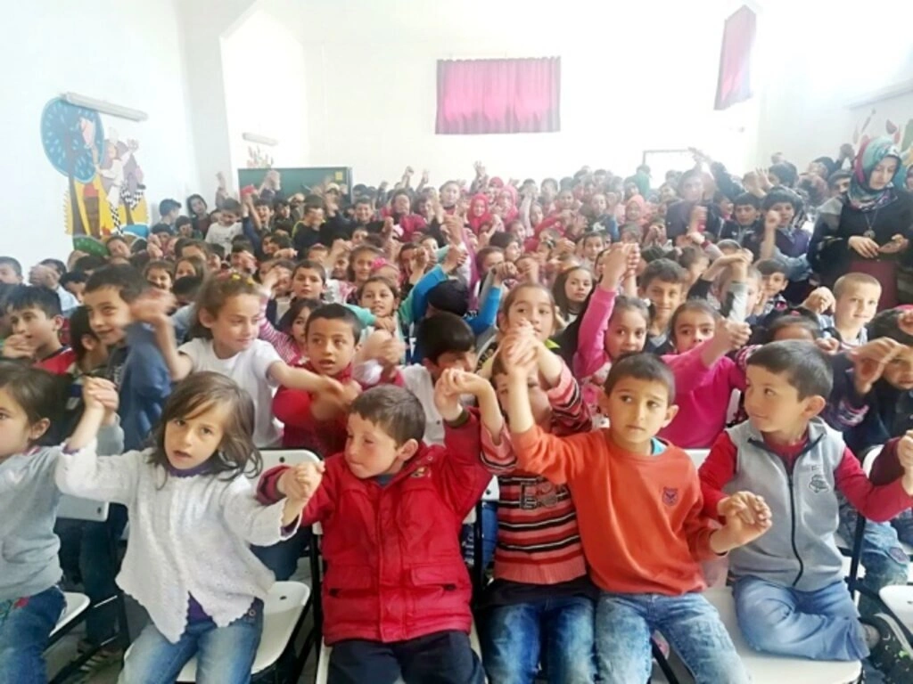ALAÇAM BELEDİYESİ'NDEN 23 NİSAN ETKİNLİKLERİ