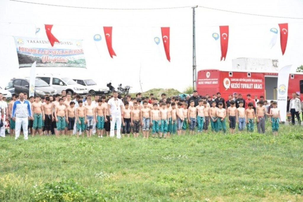Yakakent'te Geleneksel 4. Hıdırellez Şenlikleri ve Karakucak Güreşleri