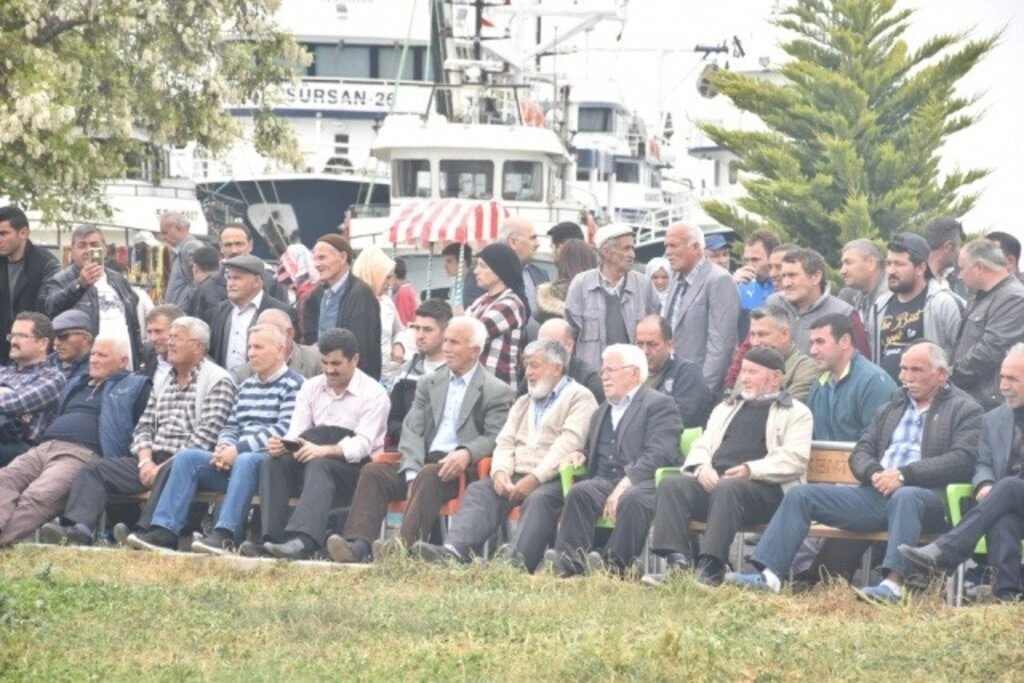 Yakakent'te Geleneksel 4. Hıdırellez Şenlikleri ve Karakucak Güreşleri