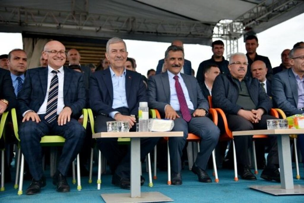 Terme Sakarlı’da Hıdırellez ve Yağlı Güreş Coşkusu