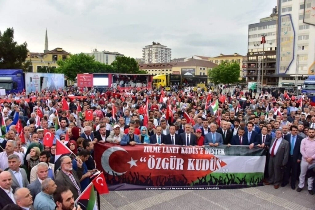 Samsun'da Zulme Lanet, Kudüs'e Destek yürüyüşü