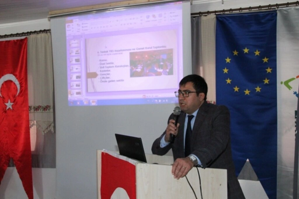 ALAÇAM'DA YEREL KALKINMA STRATEJİ TOPLANTISI YAPILDI