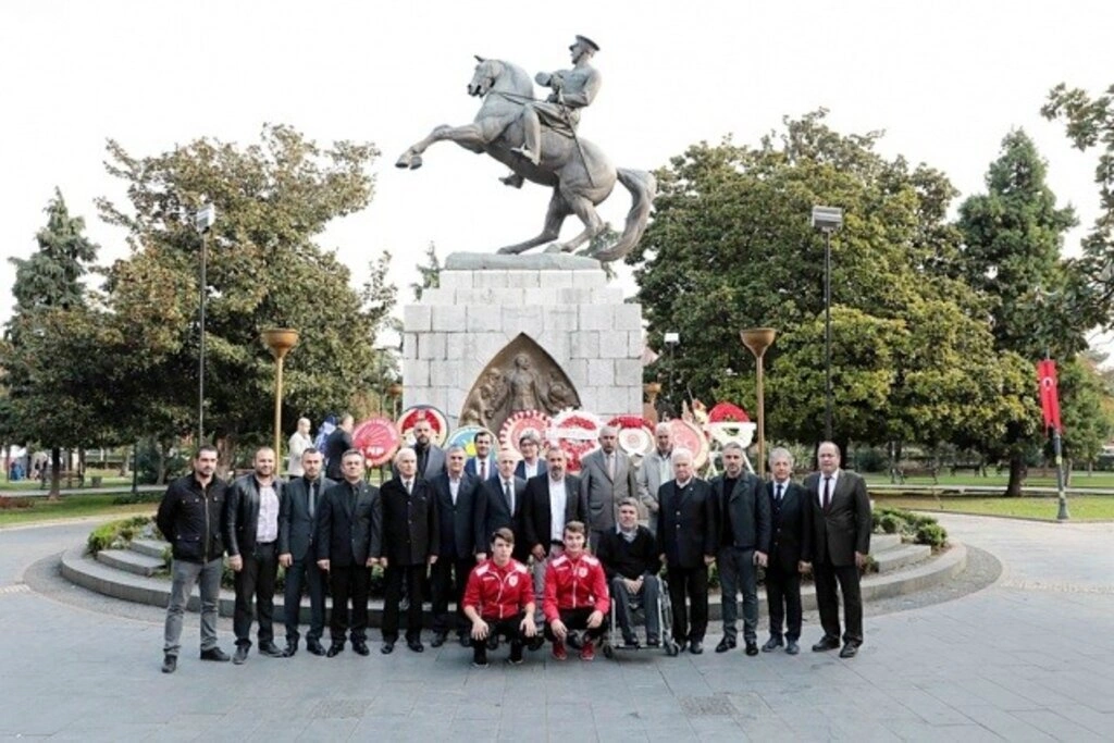 Samsunspor Atatürk’ü andı