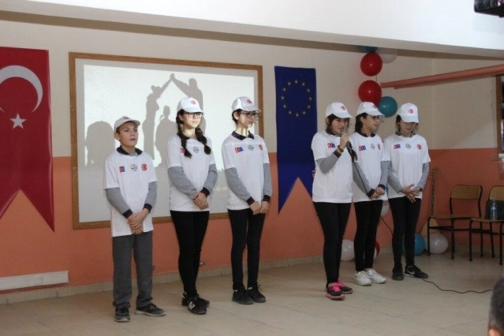 Birlikte Çok Şey Yapabiliriz Adlı Proje Alaçam'da Tanıtıldı