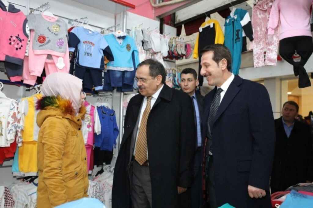 DEMİR VE TOK ESNAFLA BULUŞTU
