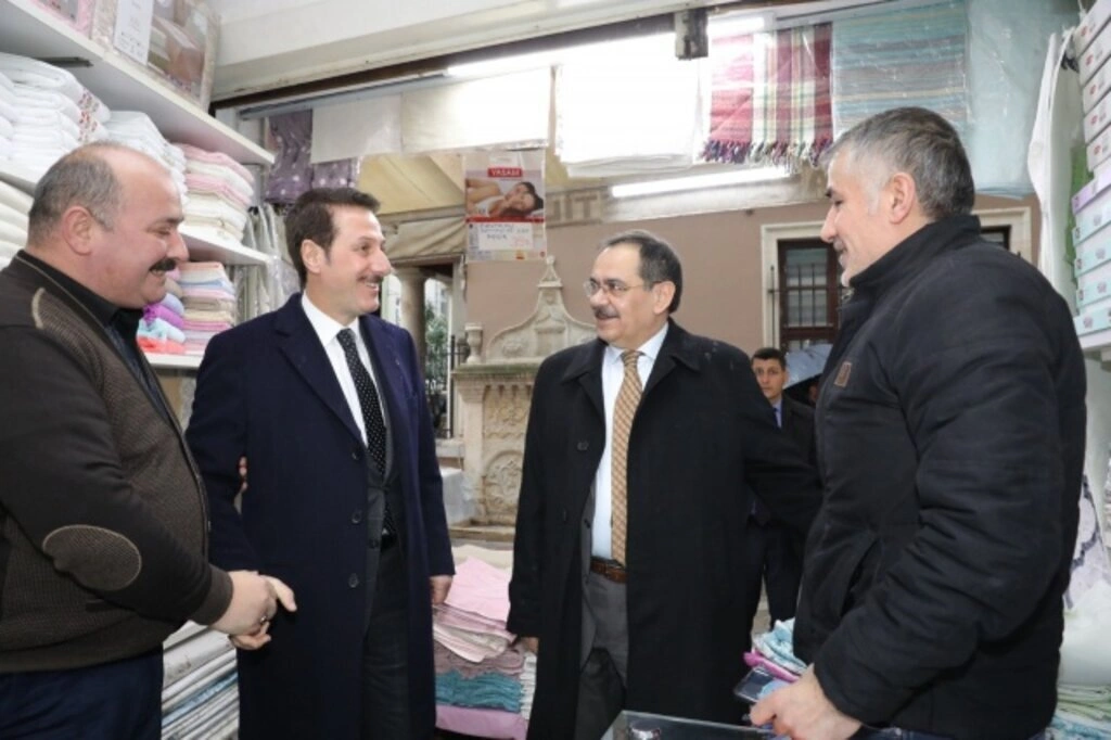 DEMİR VE TOK ESNAFLA BULUŞTU