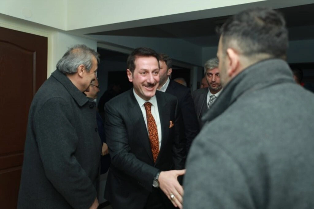 İlkadım Belediye Başkanı Erdoğan Tok, Samsun Milliyetçi Hareket Partisi(MHP) teşkilatlarına ziyaret yaptı